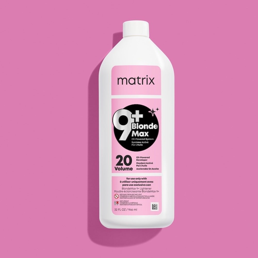 Matrix 2025 NA BlondeMax9 20Vol Developer On Pink